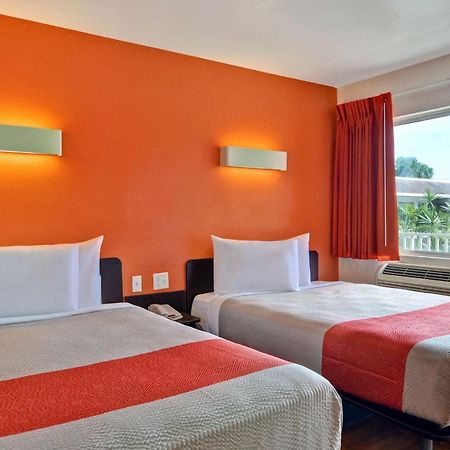 Motel 6 데이니아 비치 외부 사진
